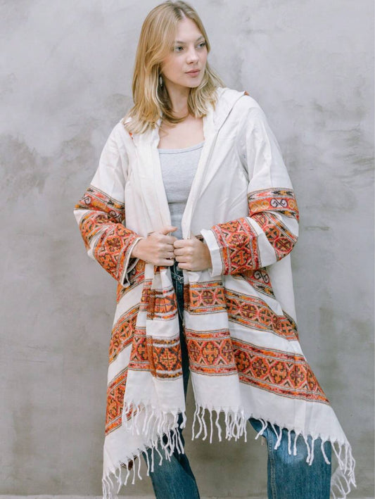 Poncho alongado com capuz boho chic nayra
