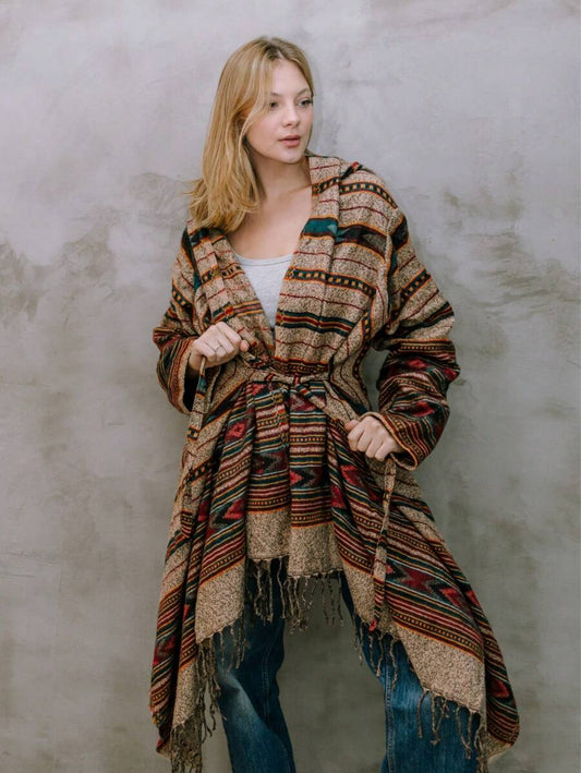 Poncho alongado com capuz boho chic misti