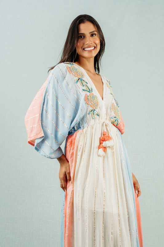 Vestido Longo Multicolorido com Bordado